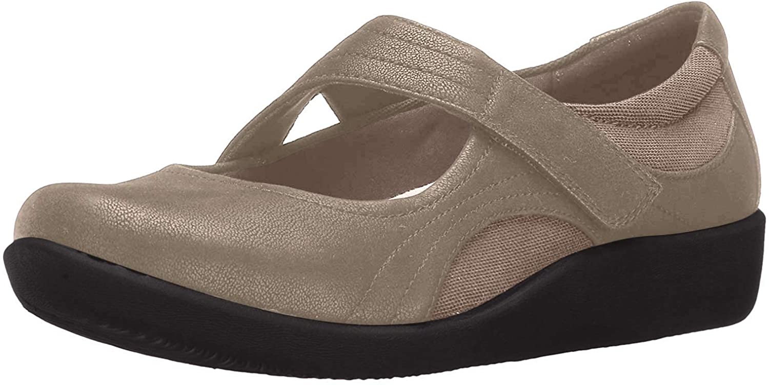 comfortable shoes for elderly woman