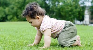 Should Babies Wear Shoes When Crawling
